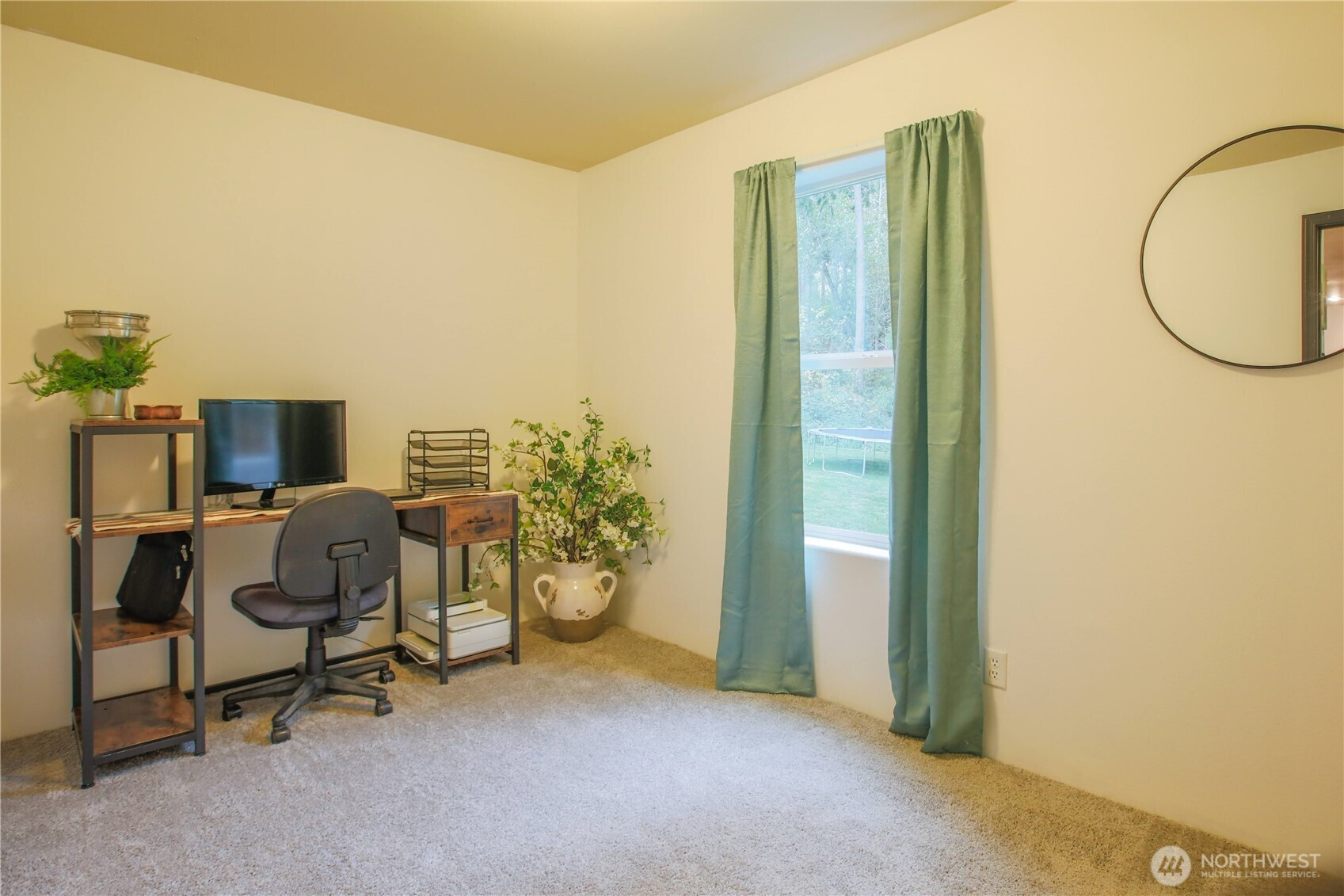 975 Little Valley Lane, Greenbank, WA 98253