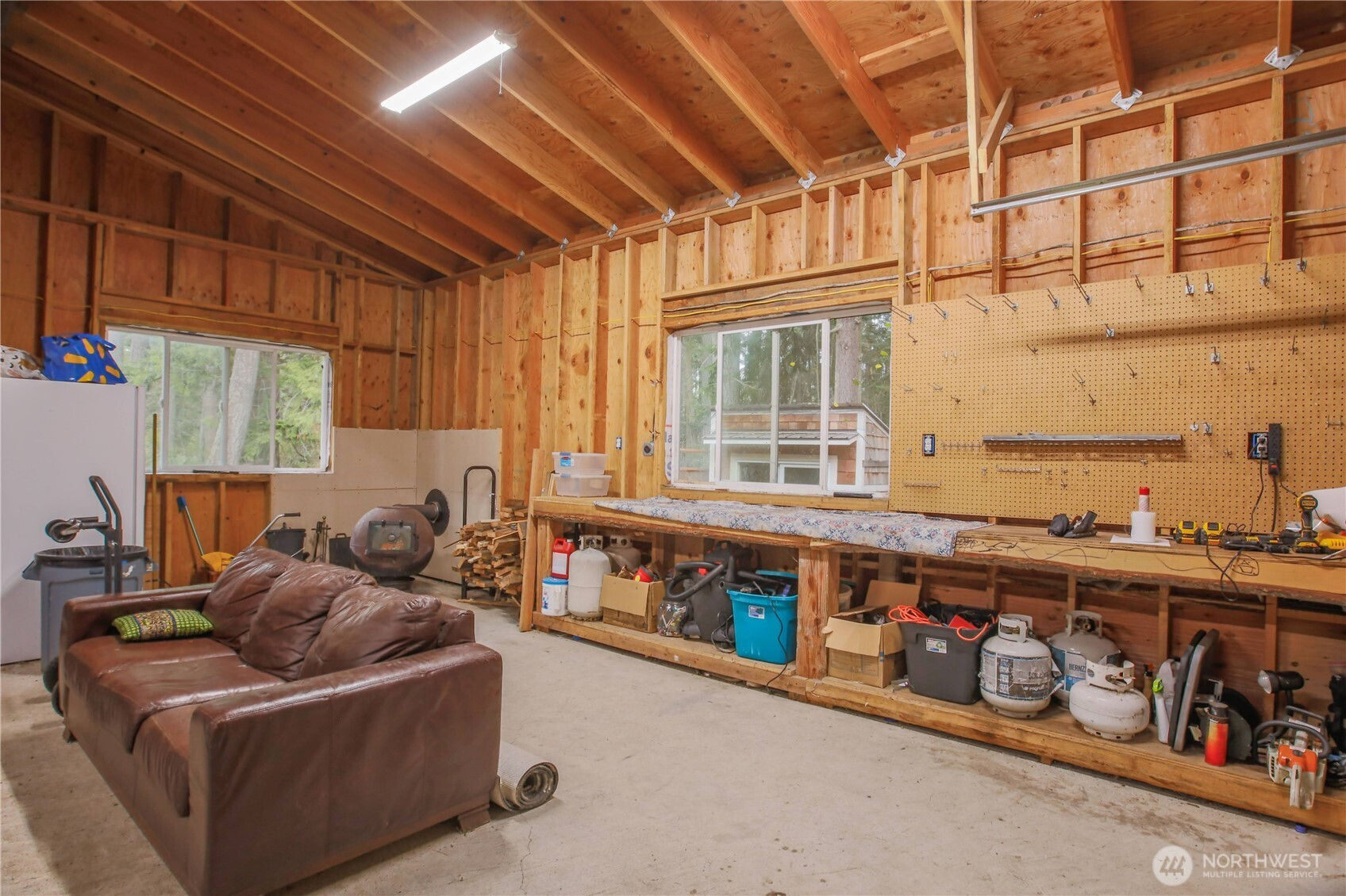 975 Little Valley Lane, Greenbank, WA 98253