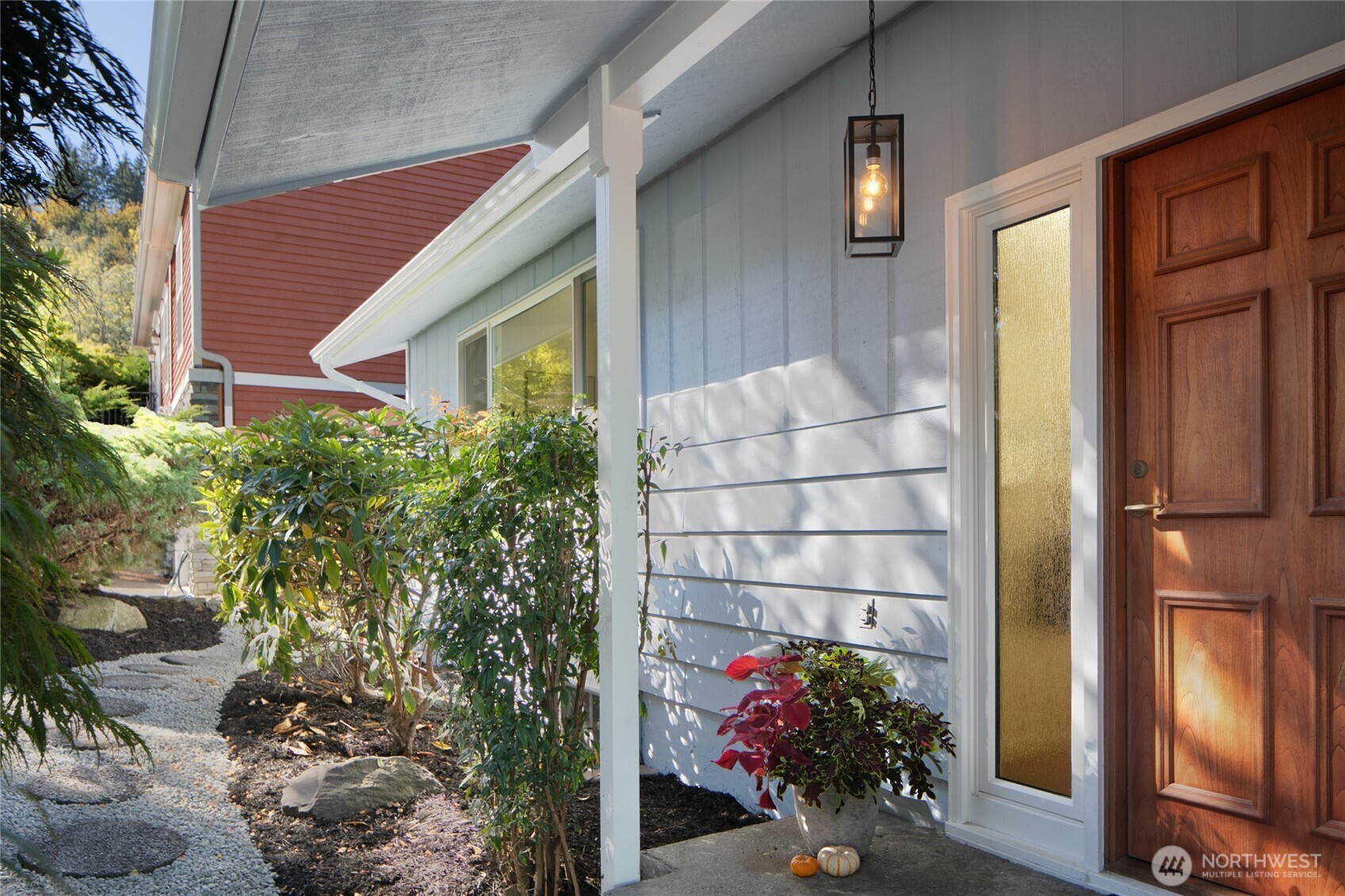 2806 NE 177th Place, Lake Forest Park, WA 98155