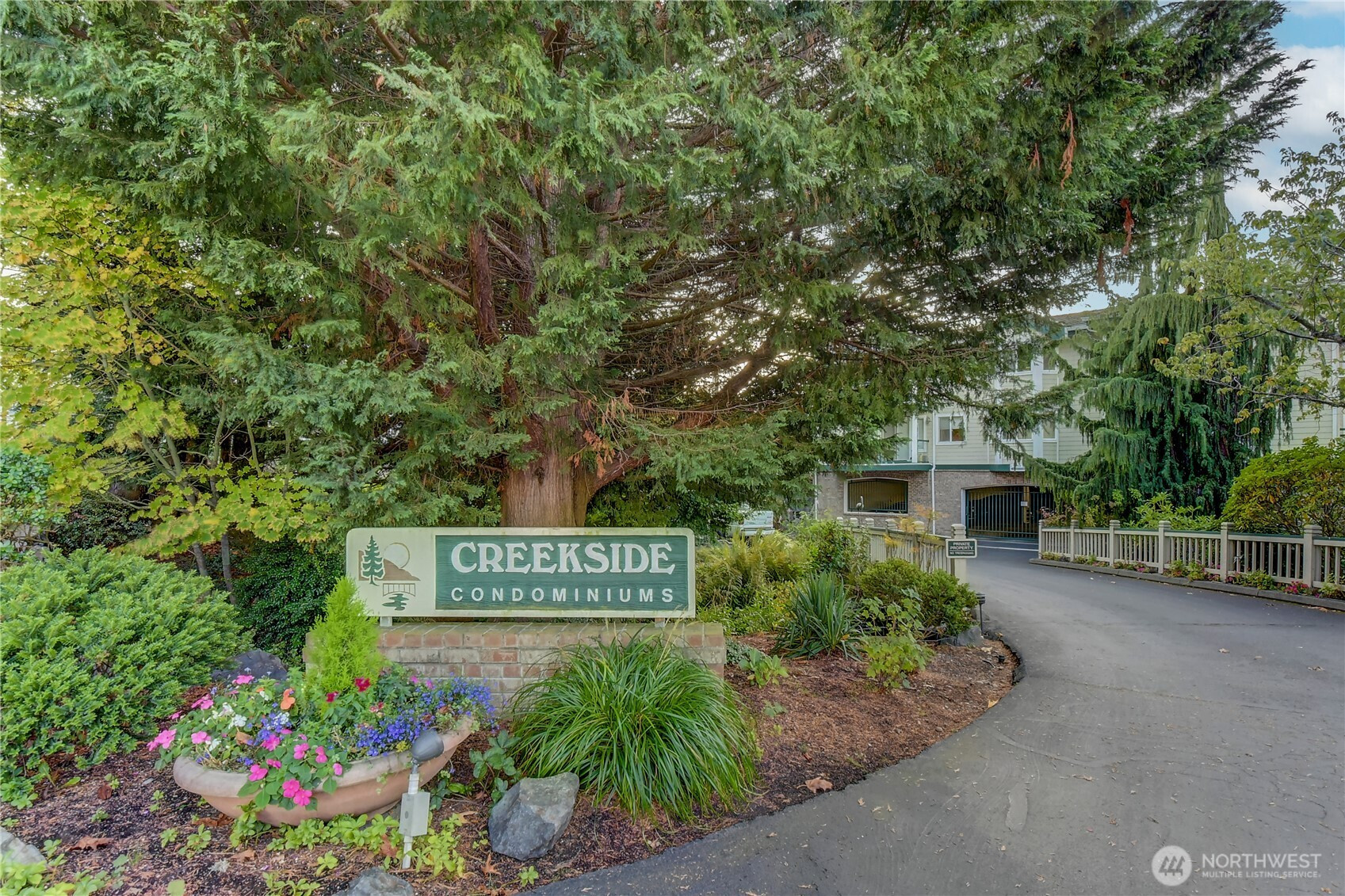 609 7th Avenue N, Edmonds, WA 98020