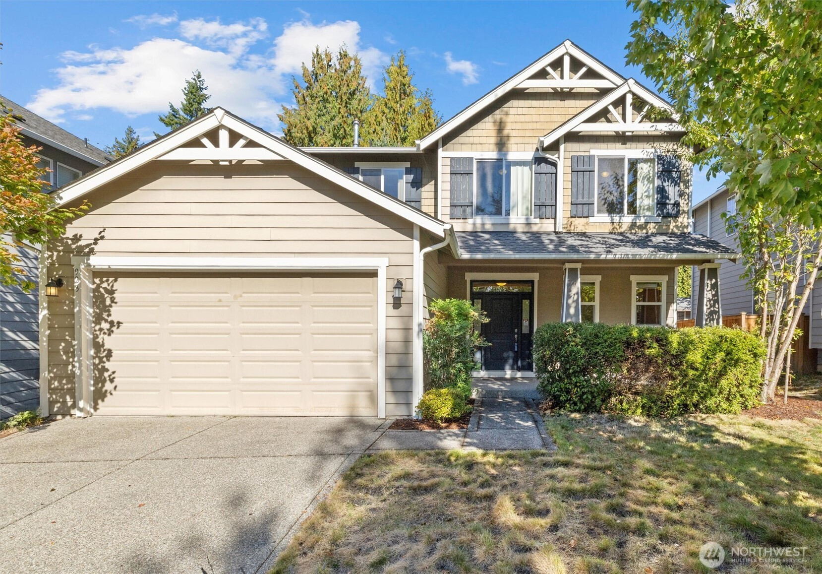 923 207th Street SW, Lynnwood, WA 98036