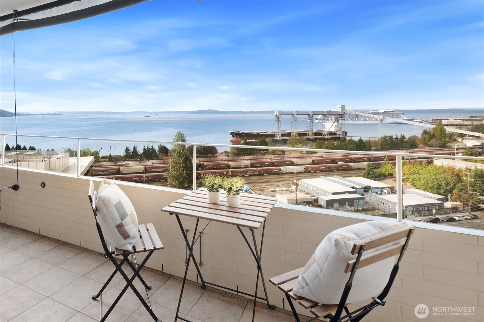521 5th Avenue W, Seattle, WA 98119