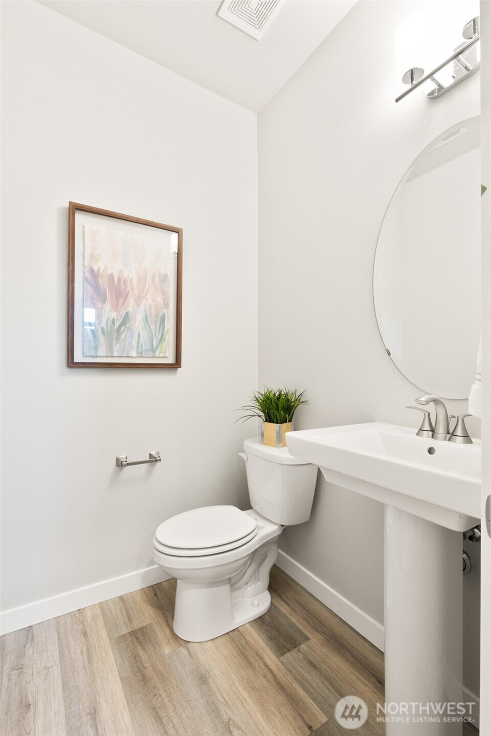 368 NE Shadowhawk Lane, Bremerton, WA 98311