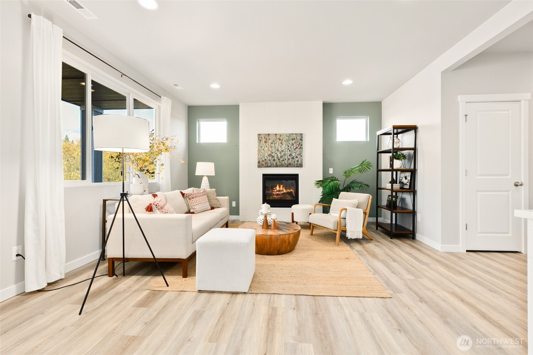 368 NE Shadowhawk Lane, Bremerton, WA 98311