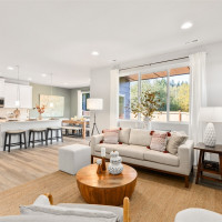 368 NE Shadowhawk Lane, Bremerton, WA 98311