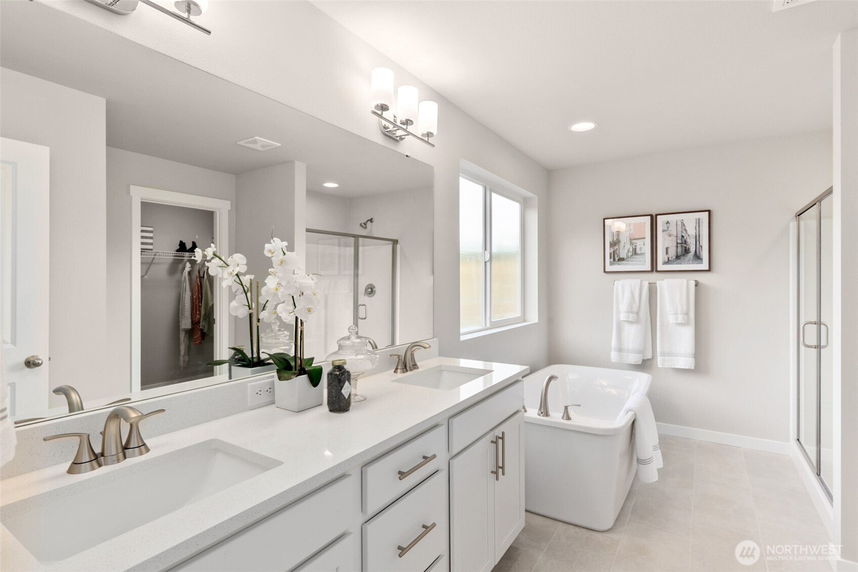 368 NE Shadowhawk Lane, Bremerton, WA 98311