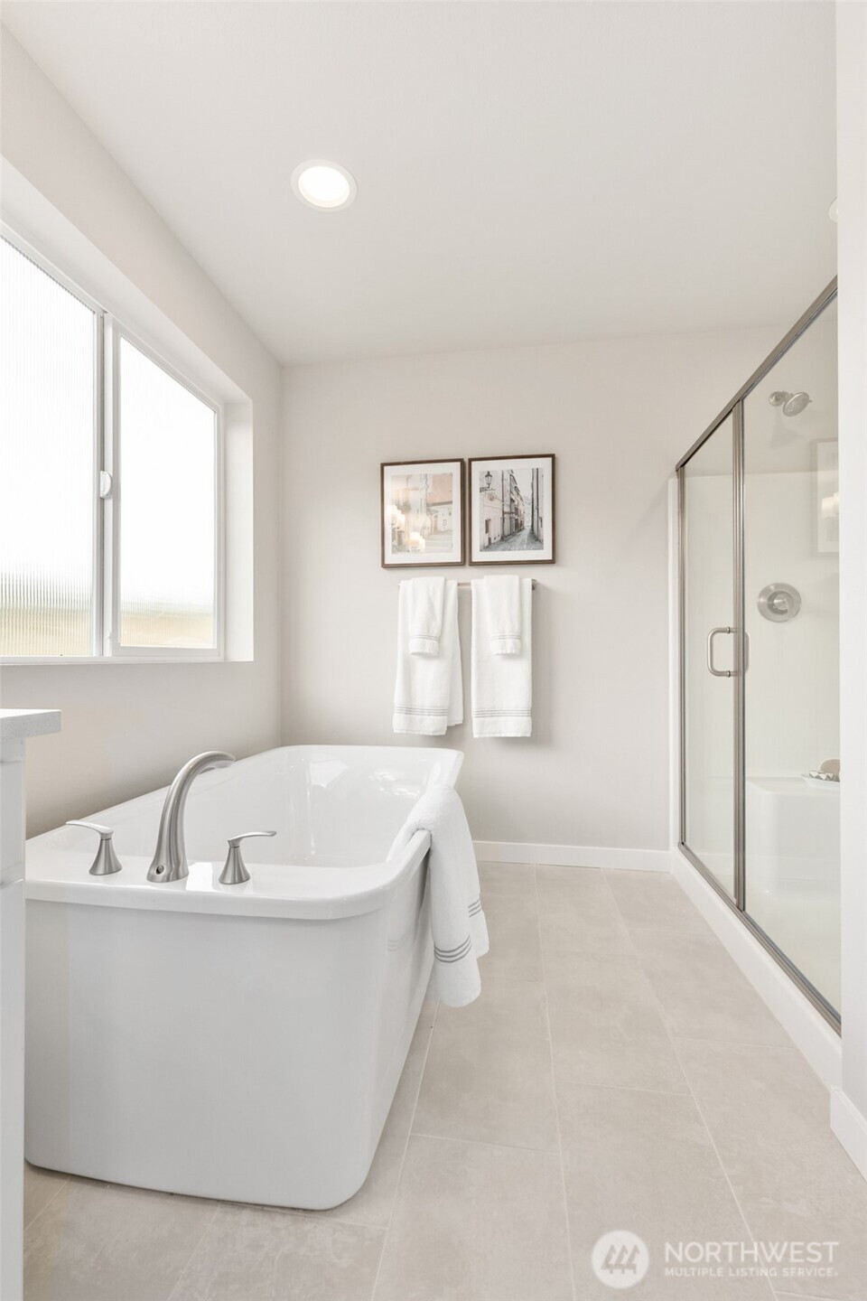 368 NE Shadowhawk Lane, Bremerton, WA 98311