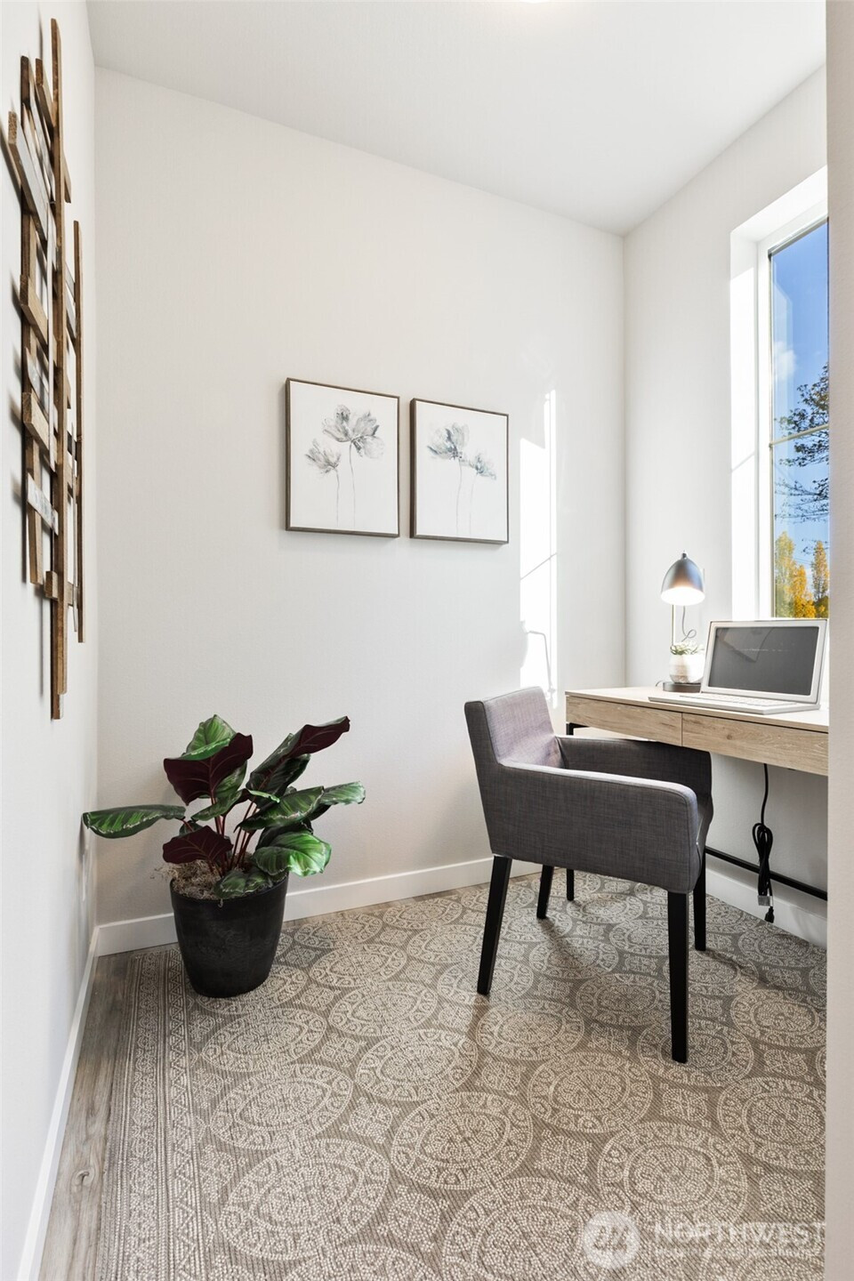 368 NE Shadowhawk Lane, Bremerton, WA 98311