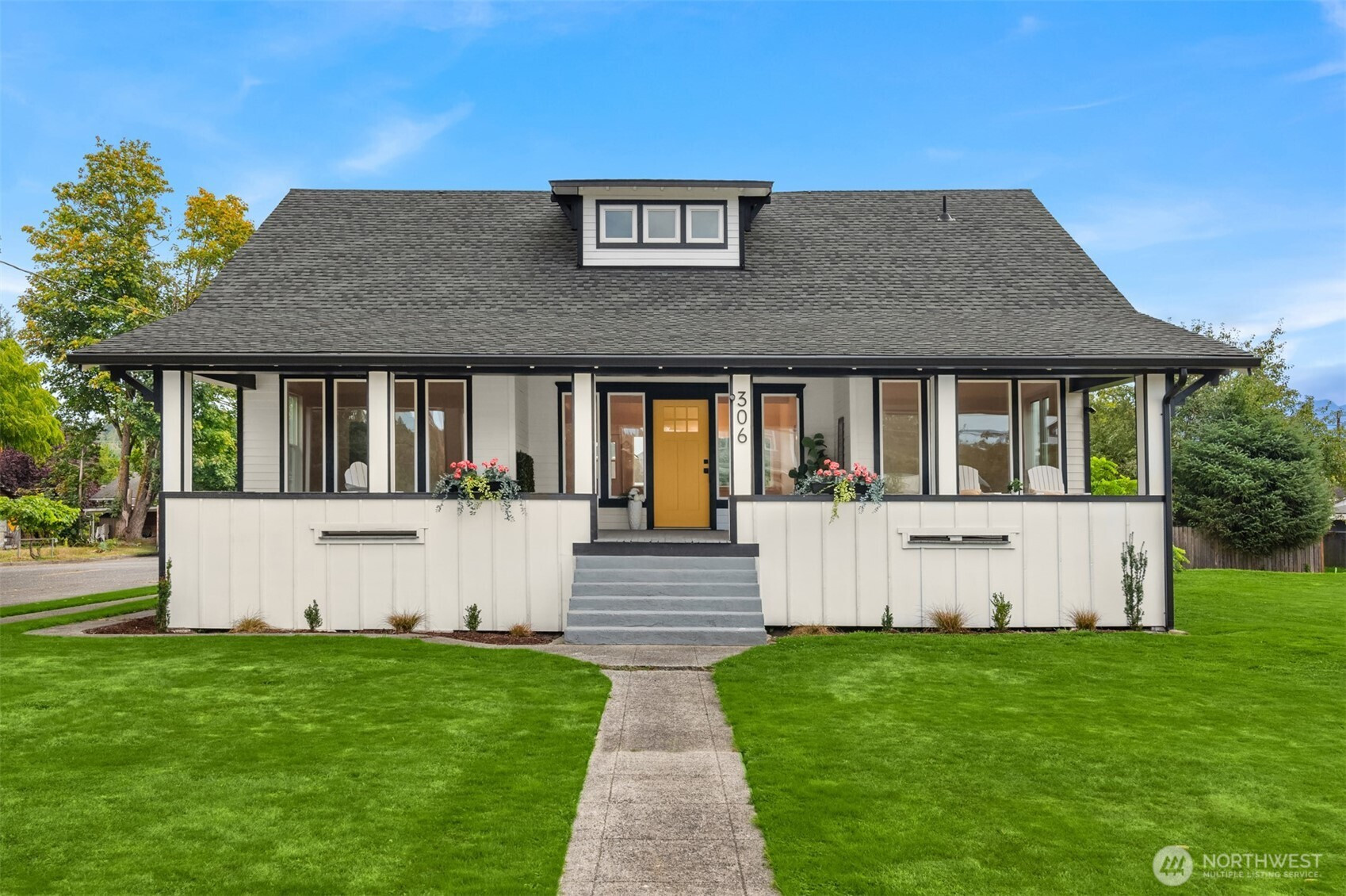 306 3rd Street, Sultan, WA 98294