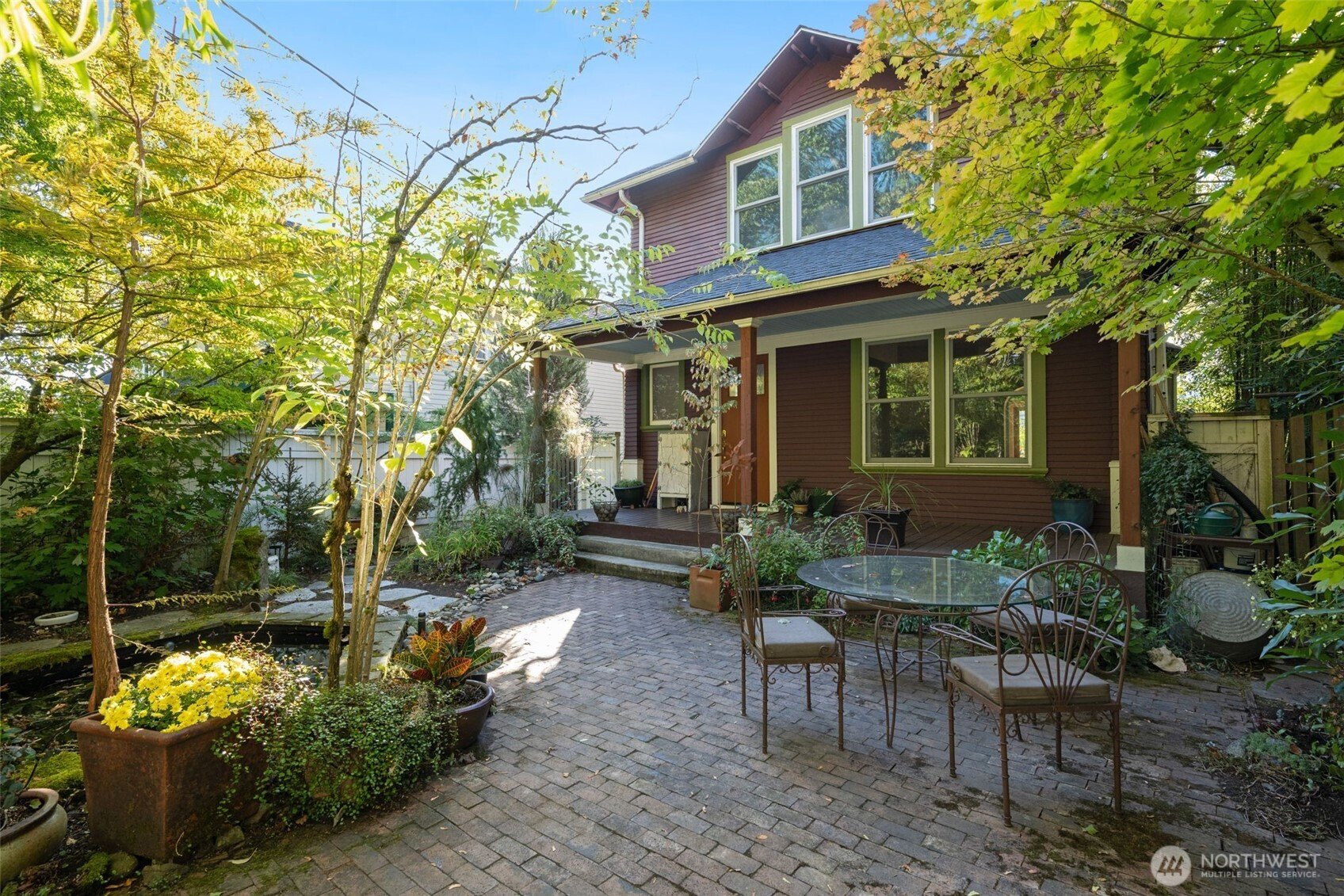 825 15th Avenue, Seattle, WA 98122
