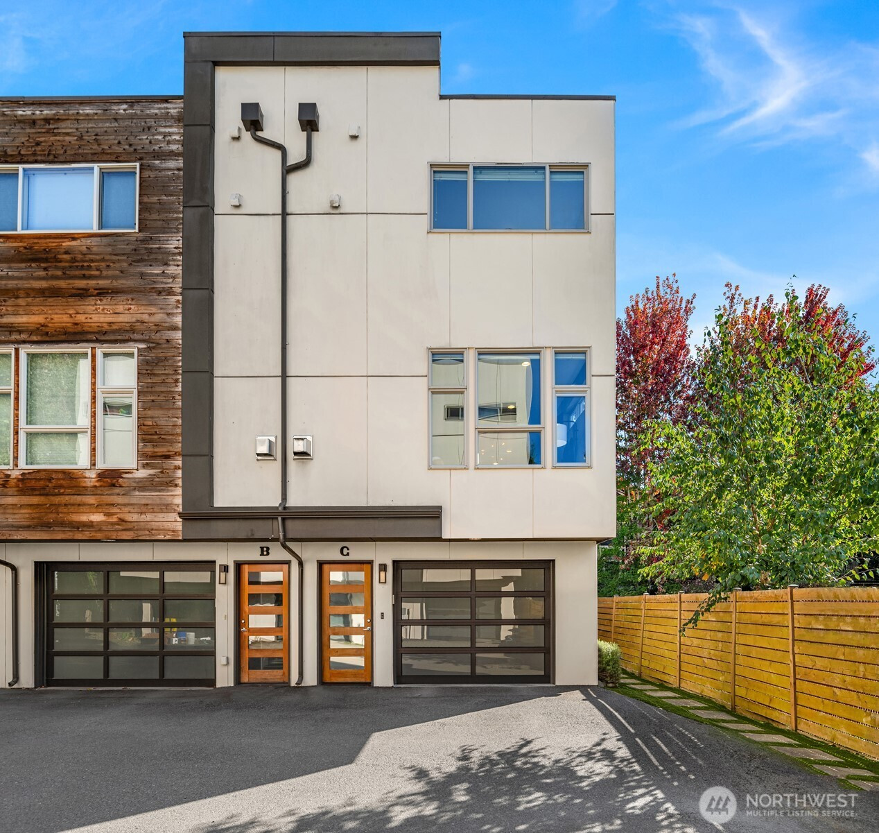 300 26th Avenue S, Seattle, WA 98144