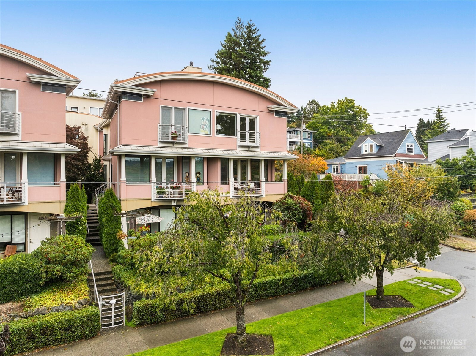 7700 E Green Lake Drive N, Seattle, WA 98103
