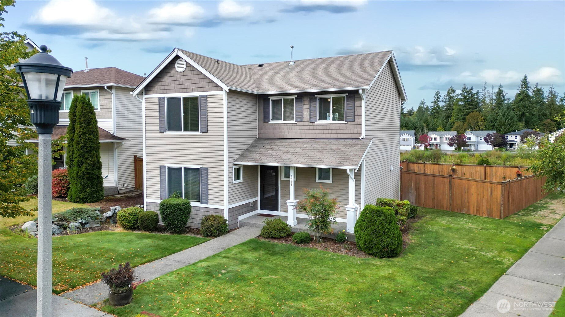 3202 Hoffman Hill Boulevard, Dupont, WA 98327