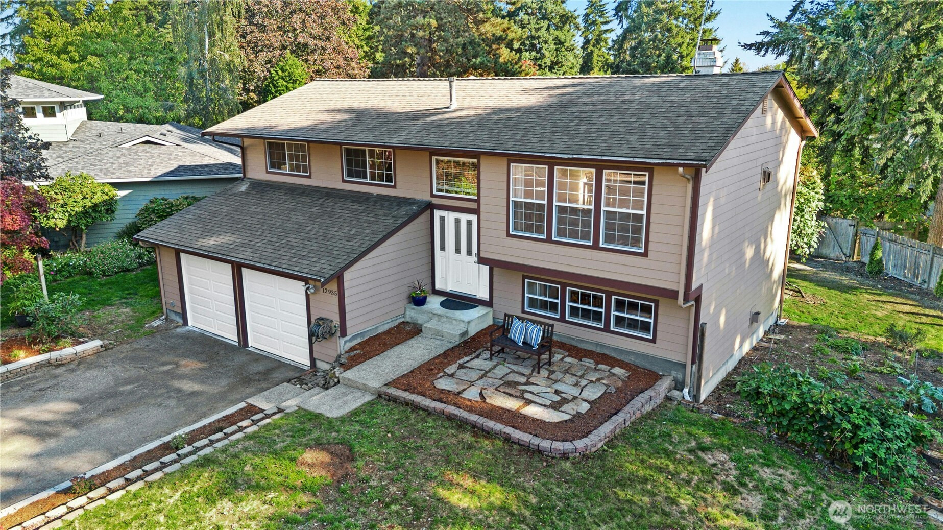 12935 NE 130th Street, Kirkland, WA 98034