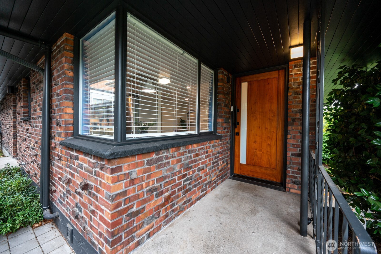 1525 NW 90th Street, Seattle, WA 98117