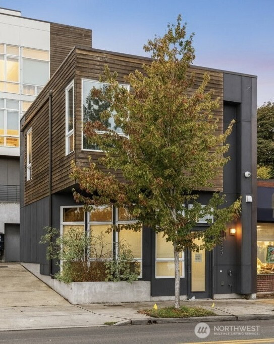 7327 35th Avenue NE, Seattle, WA 98115