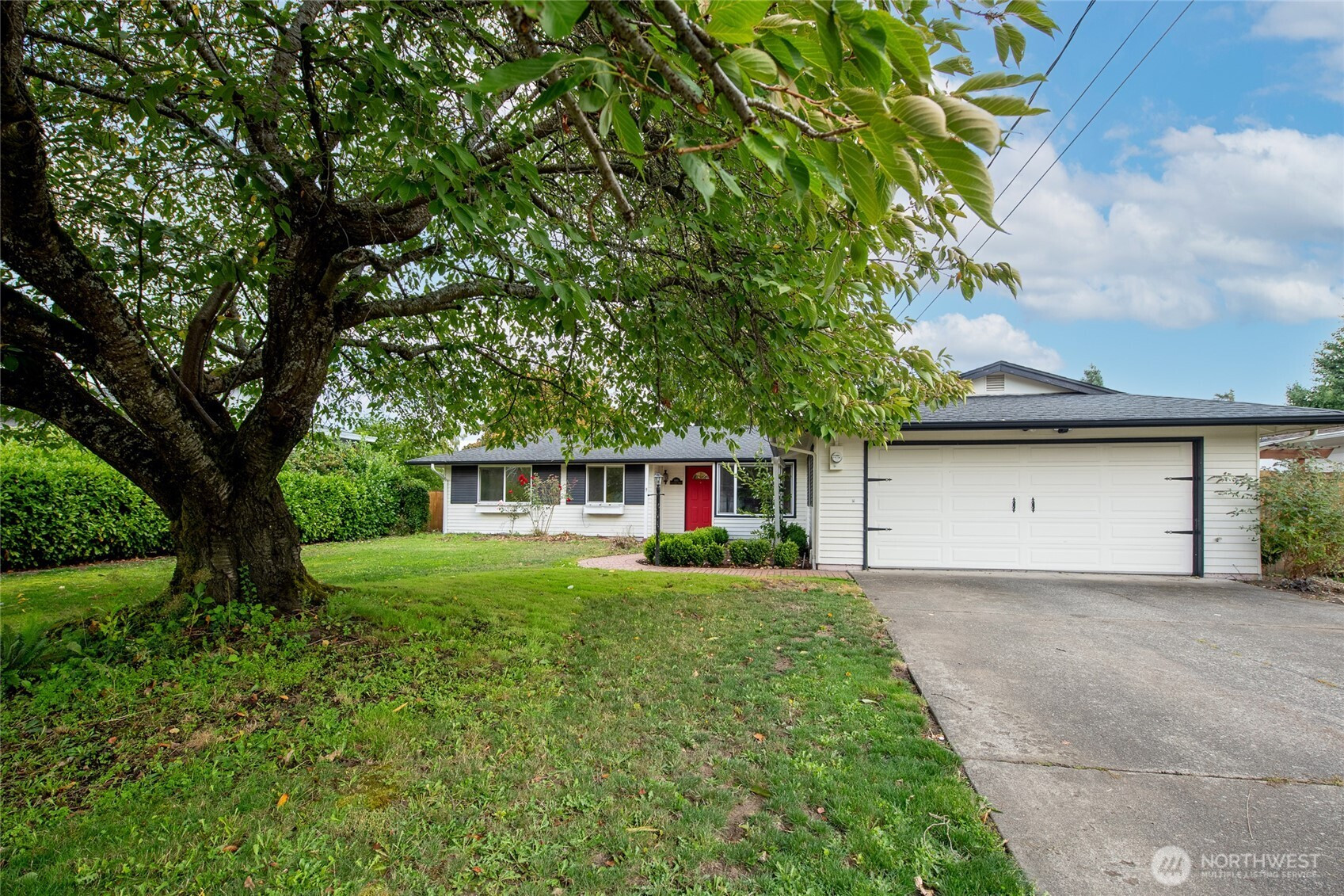 1919 Clovercrest Street, Enumclaw, WA 98022