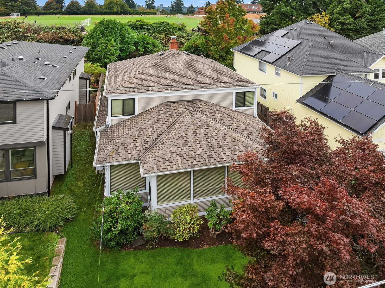 7049 33rd Avenue NE, Seattle, WA 98115