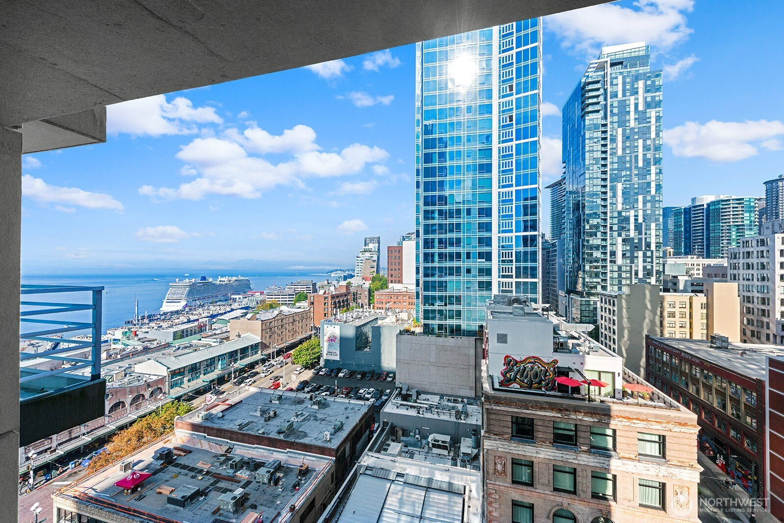 1415 2nd Avenue, Seattle, WA 98101