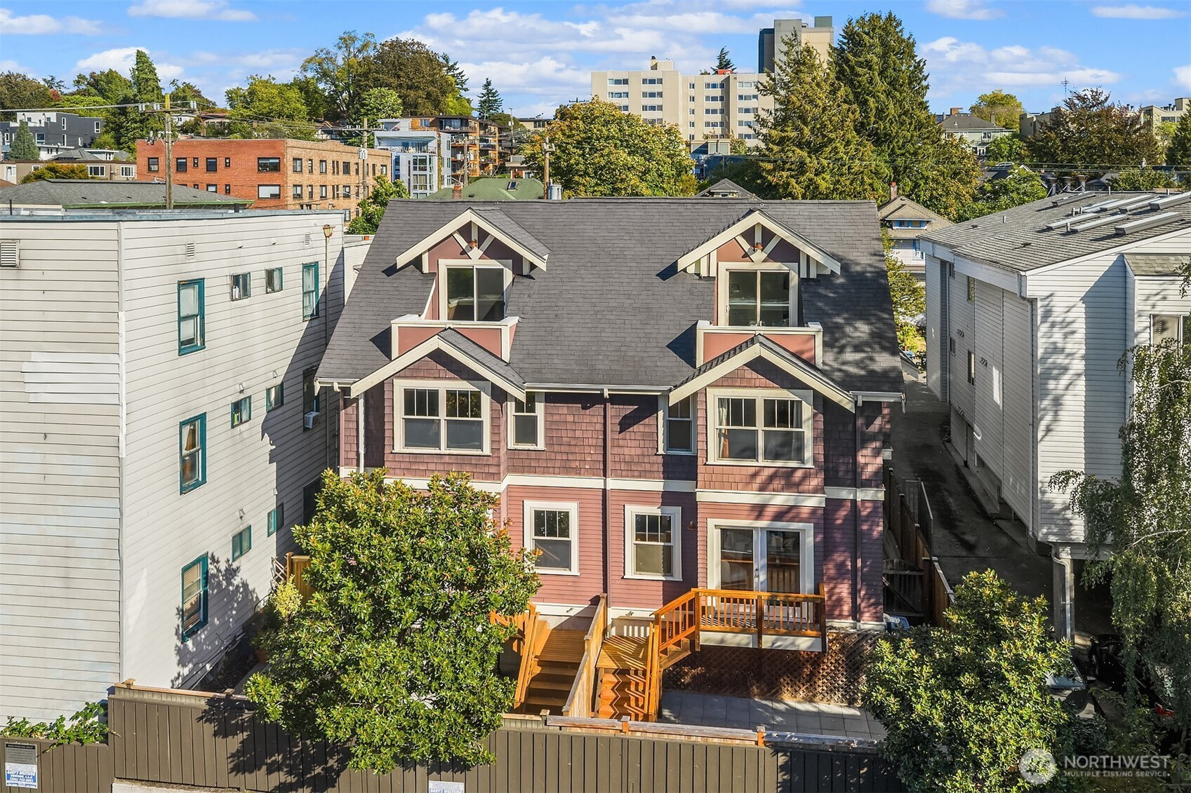 527 11th Avenue E, Seattle, WA 98102