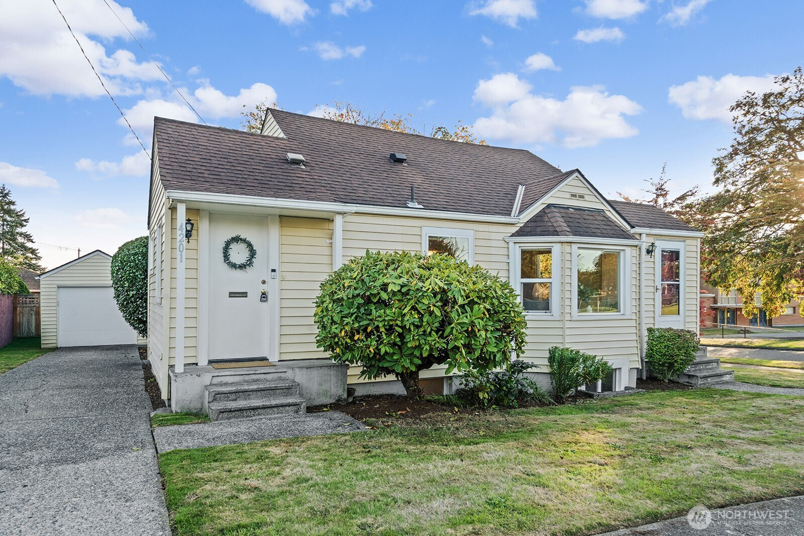 4201 S Spencer Street, Seattle, WA 98118