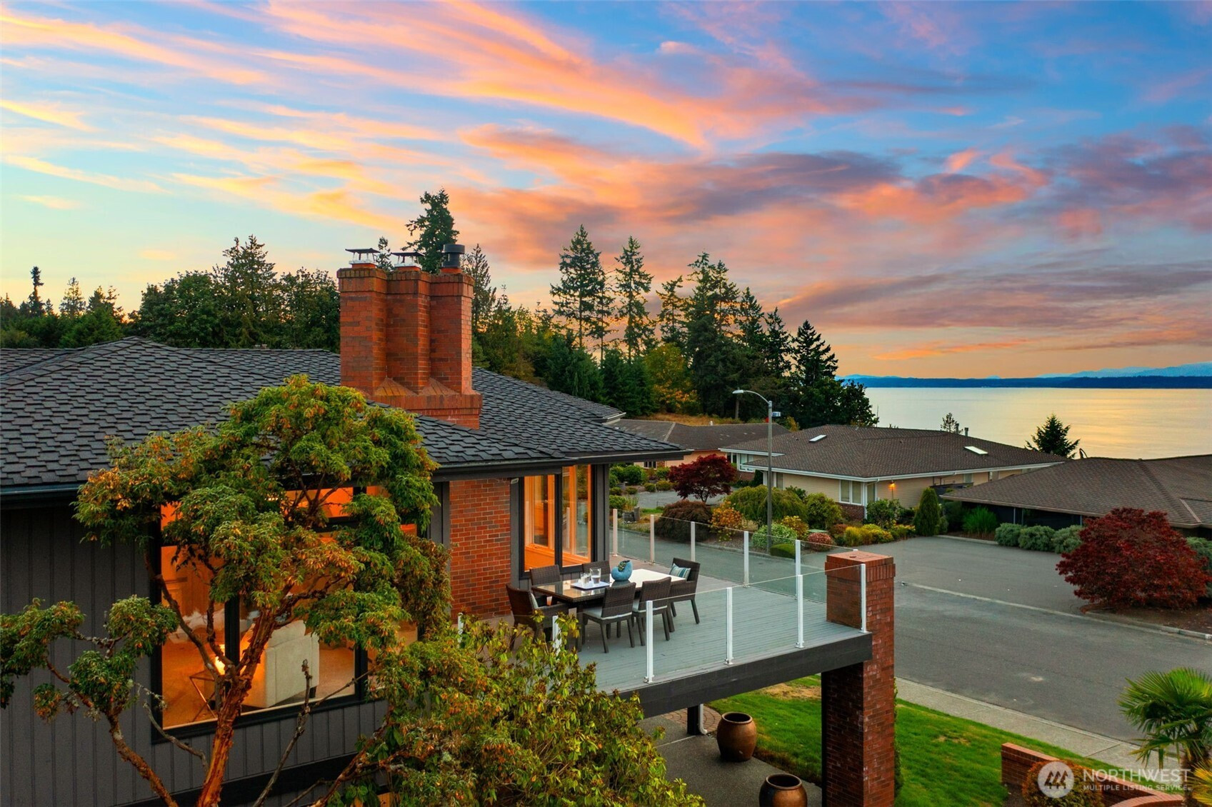 13813 68th Avenue W, Edmonds, WA 98026