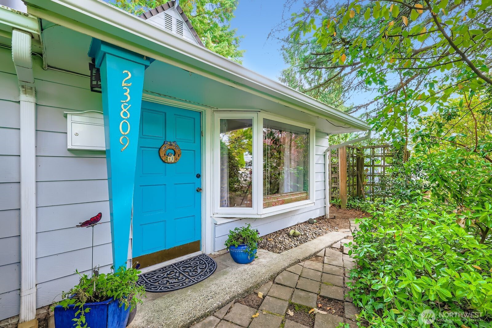 23809 60th Avenue W, Mountlake Terrace, WA 98043