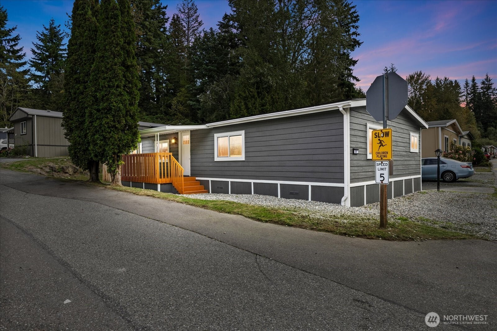7701 Hardeson Road, Everett, WA 98203