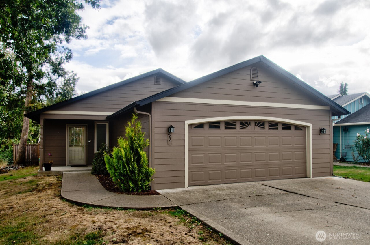 2221 Salsbury Avenue, Chehalis, WA 98532