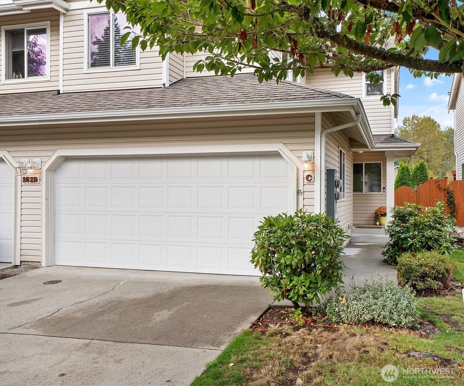 1612 Hollow Dale Place, Everett, WA 98204