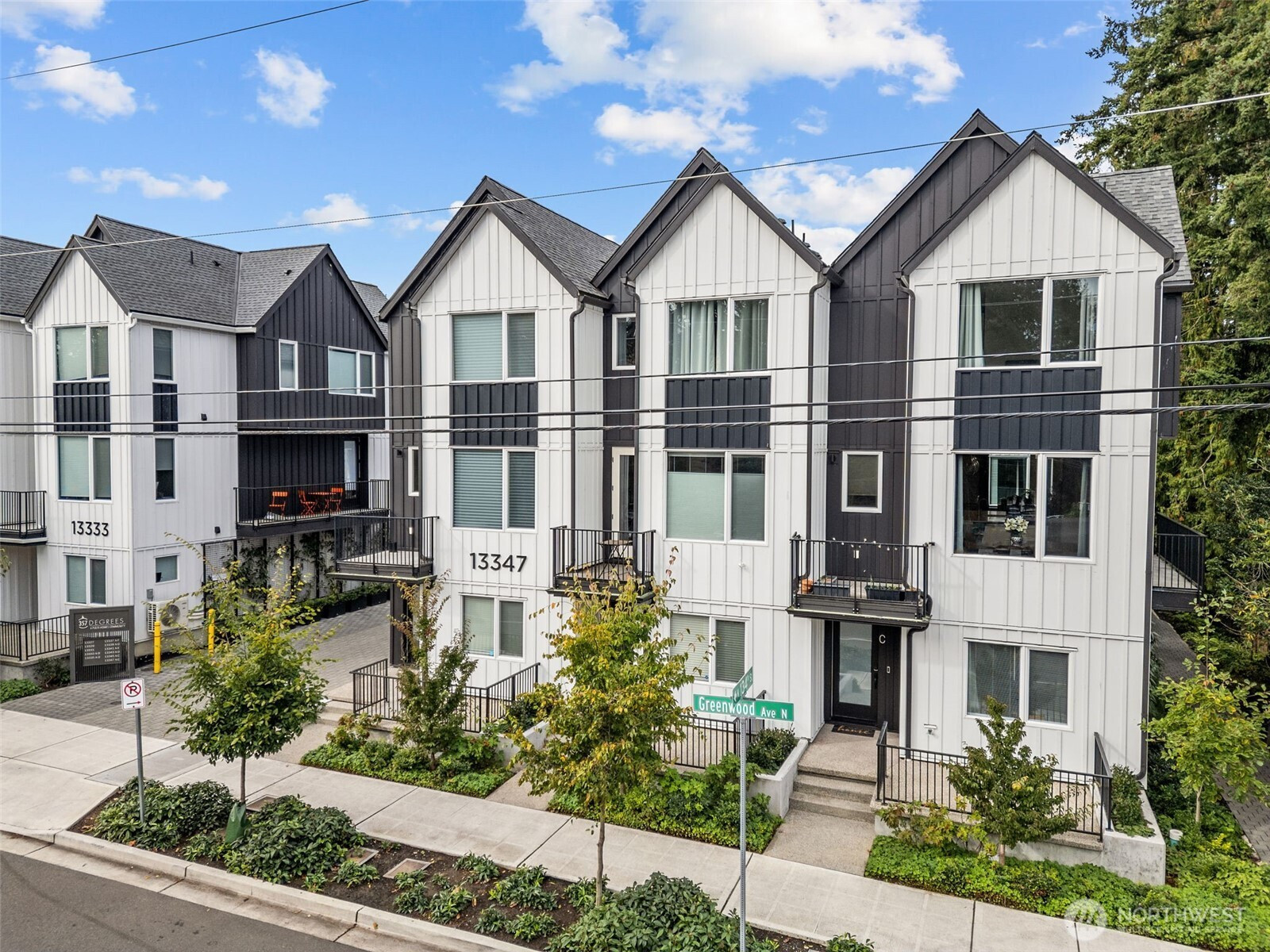 13347 Greenwood Avenue N, Seattle, WA 98133