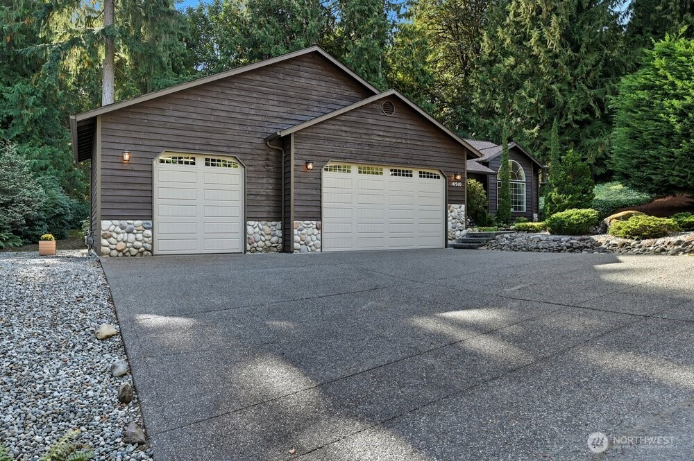 10910 198th Place SE, Snohomish, WA 98296