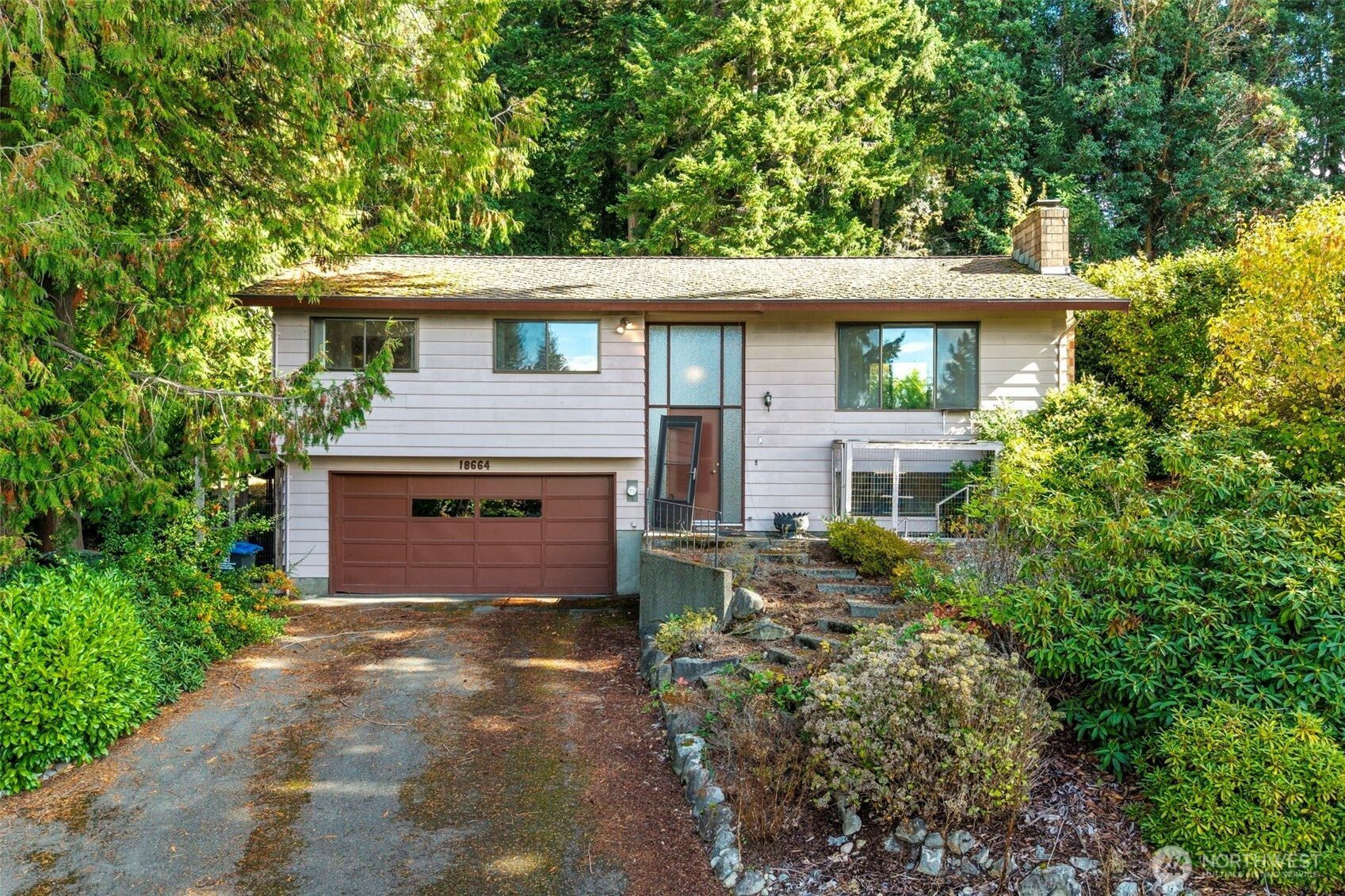 18664 11th Avenue NE, Poulsbo, WA 98370