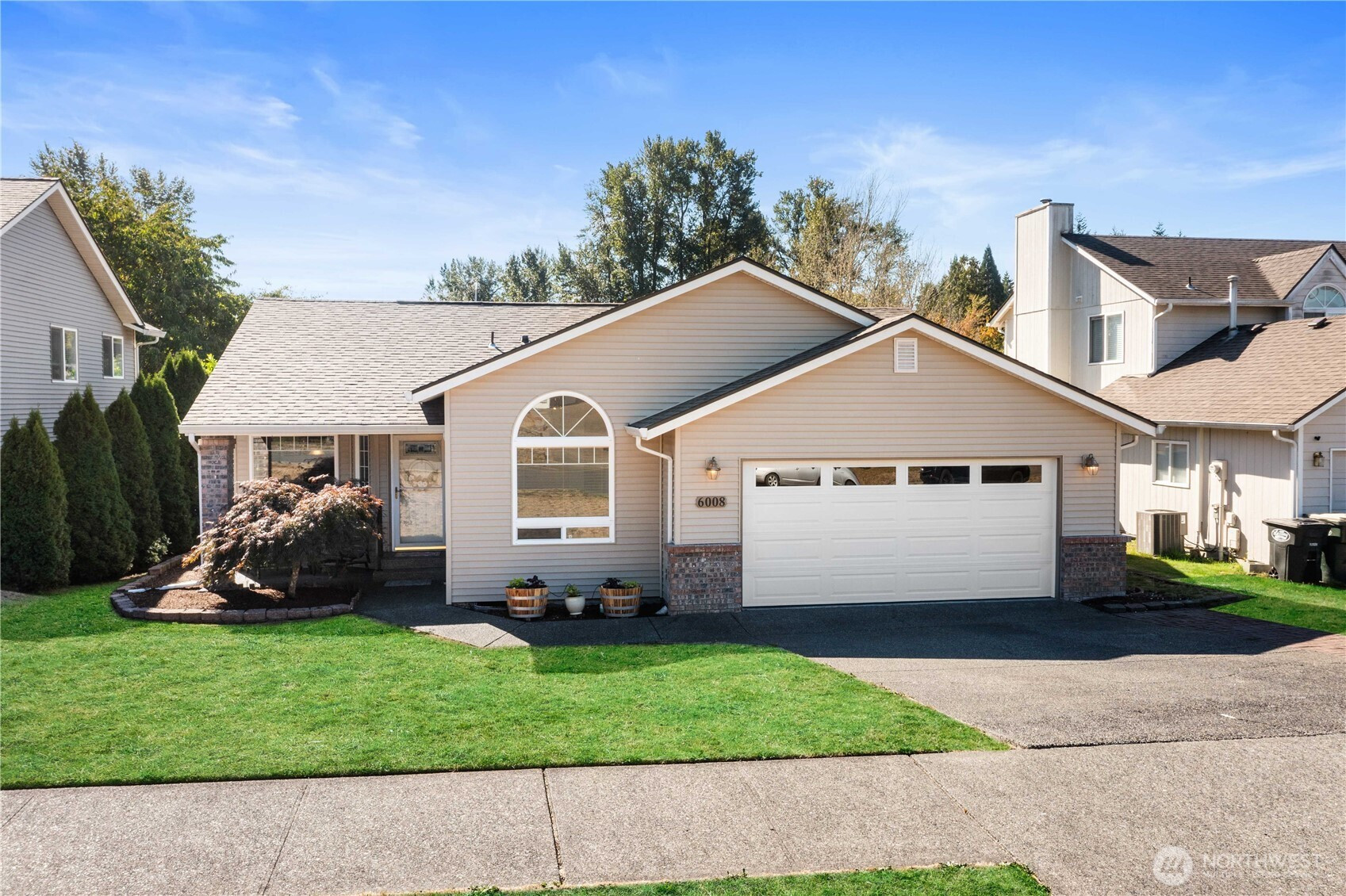 6008 SE Thornbury Drive, Lacey, WA 98513
