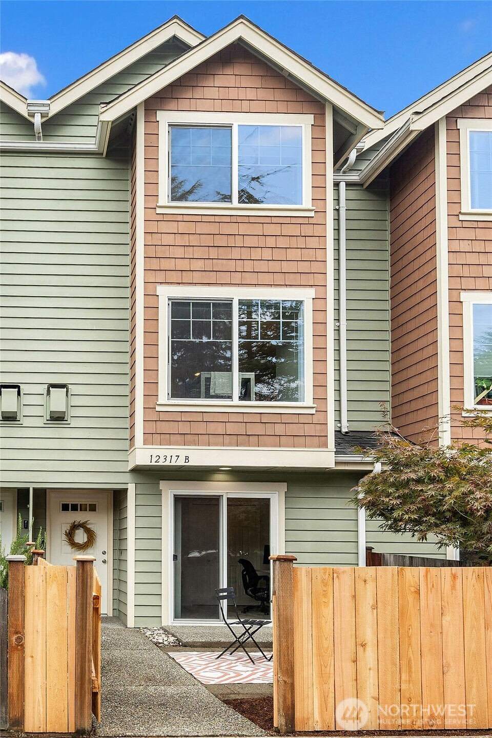 12317 B 10th Place NE, Seattle, WA 98125