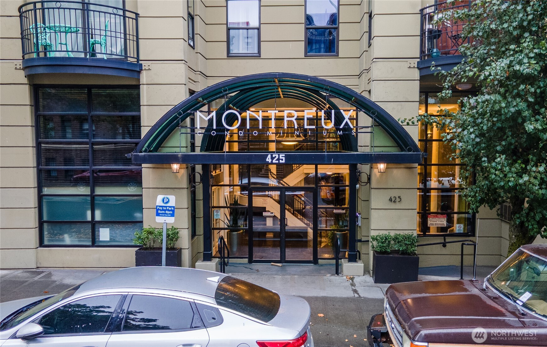 425 VINE Street, Seattle, WA 98121