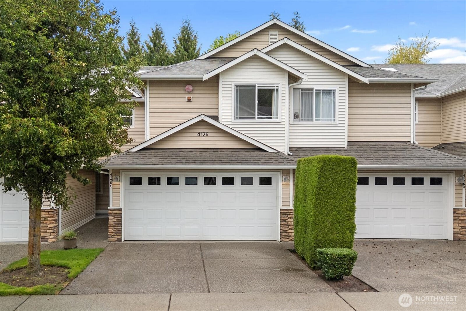 4126 214th Street SW, Mountlake Terrace, WA 98043