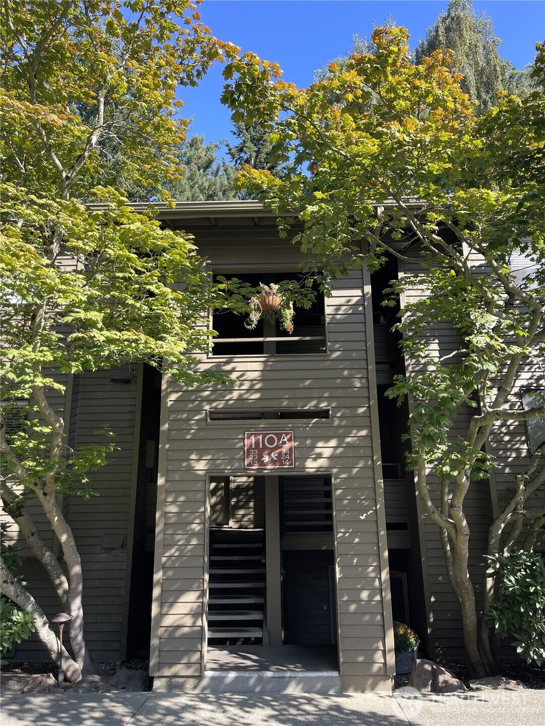 110 SW 116th Street, Seattle, WA 98146