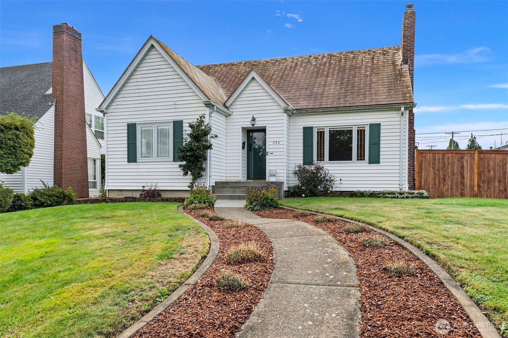 242 S 58th Street, Tacoma, WA 98408