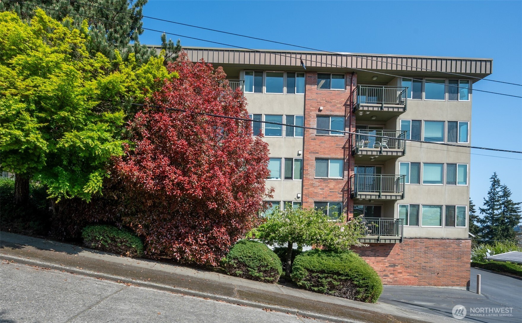 3400 25th Avenue W, Seattle, WA 98199