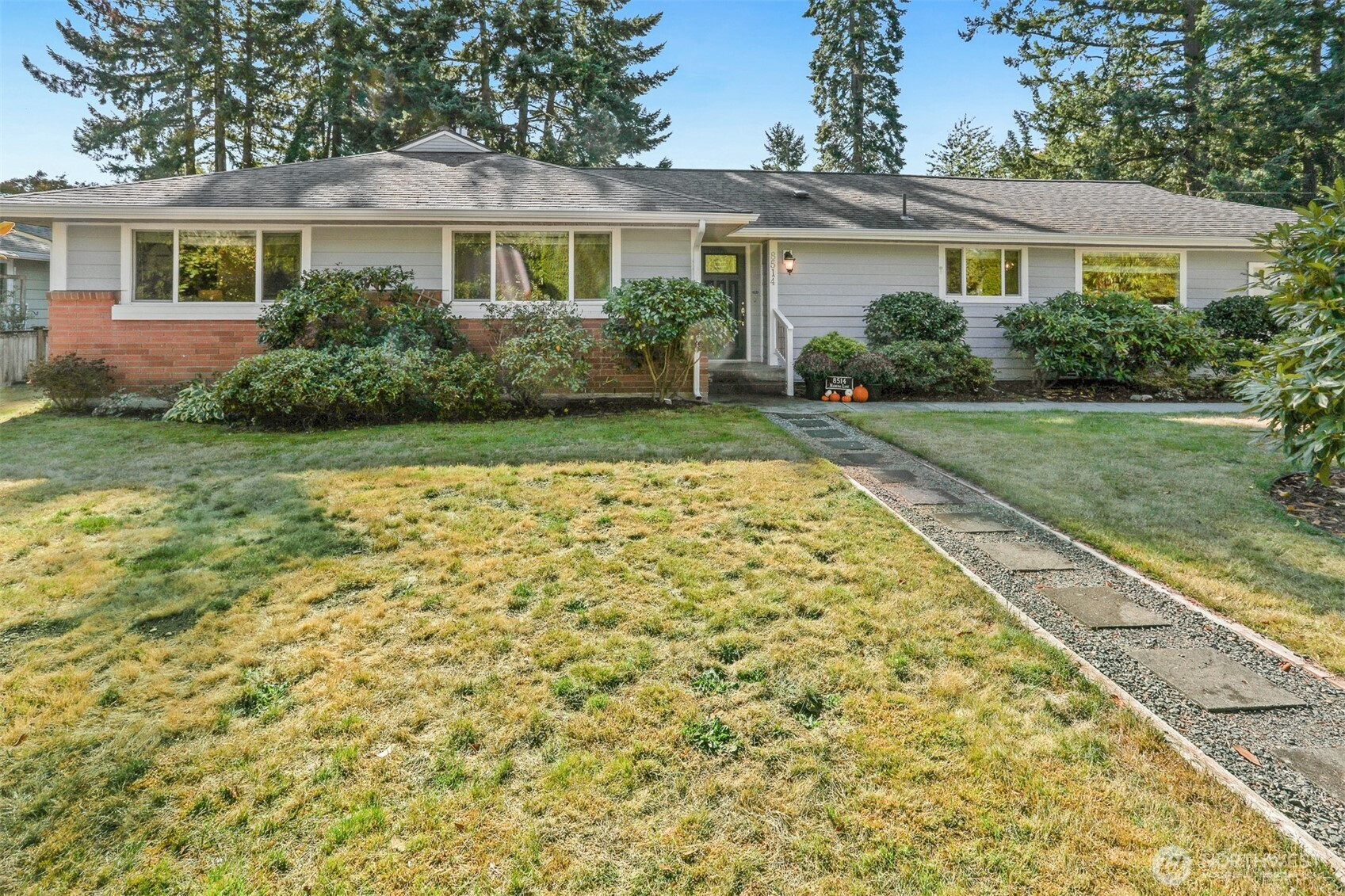8514 Madrona Lane, Edmonds, WA 98026