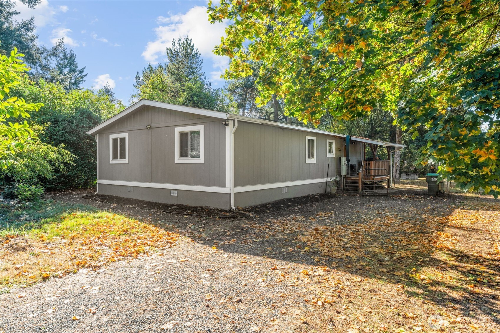 8517 Thuja Avenue SE, Yelm, WA 98597