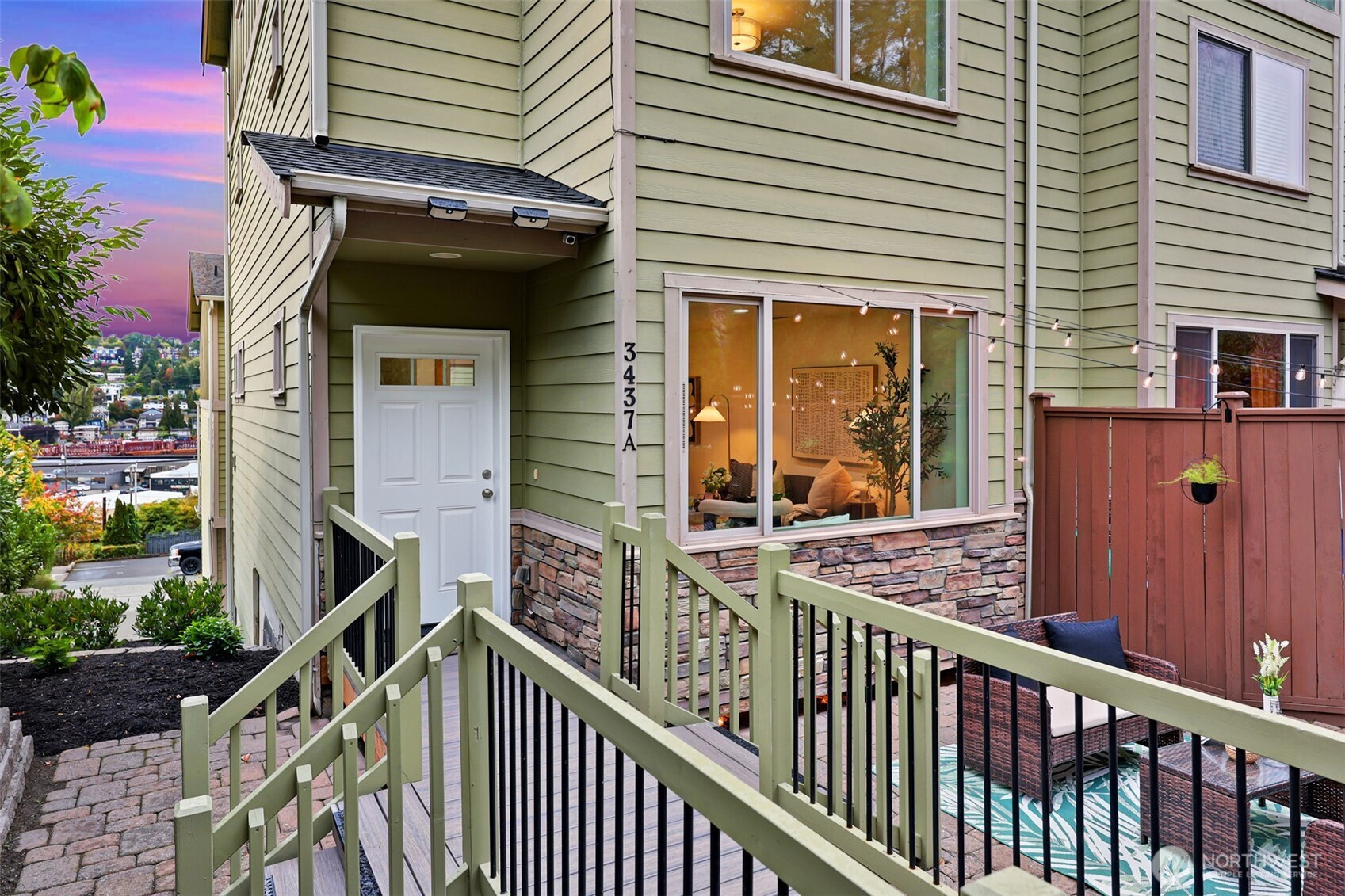 3437 14th Avenue W, Seattle, WA 98119