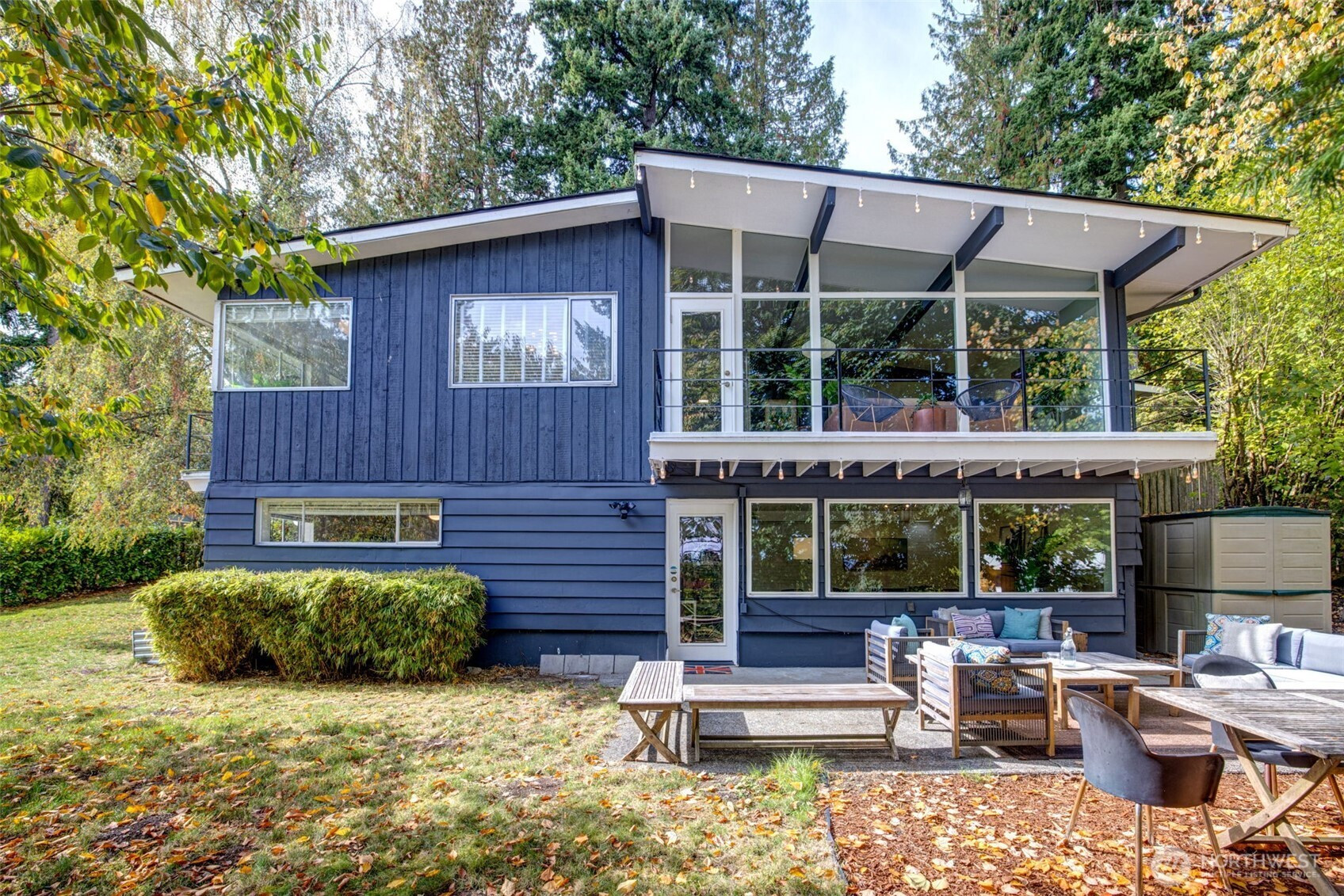 16256 8th Avenue SW, Seattle, WA 98166