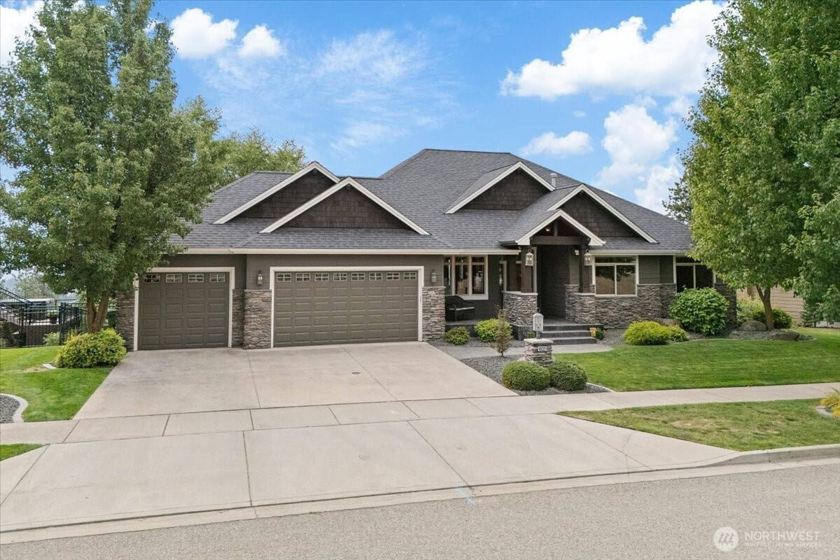 10321 N Navaho Drive, Spokane, WA 99208