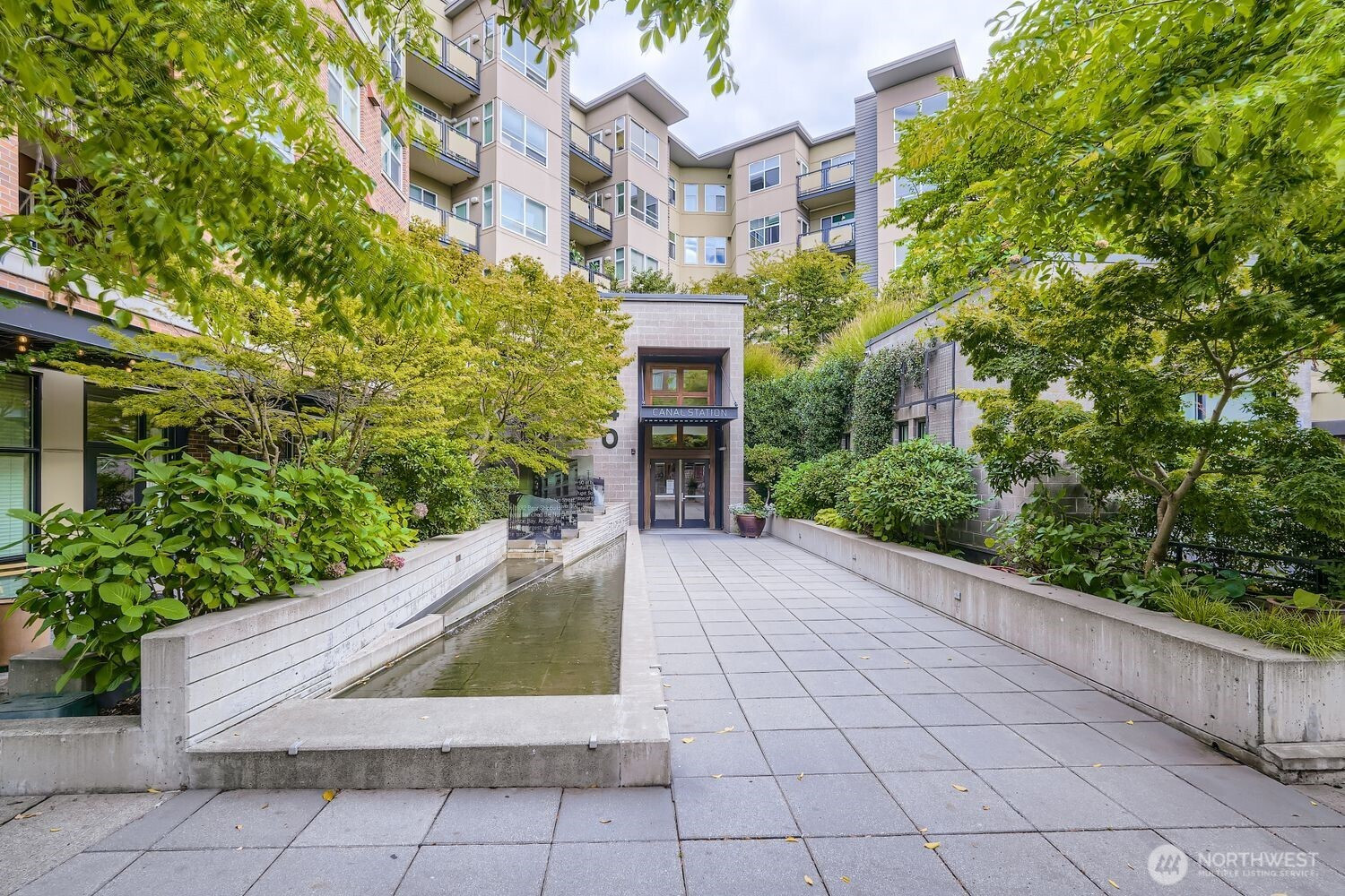 5440 Leary Avenue NW, Seattle, WA 98107