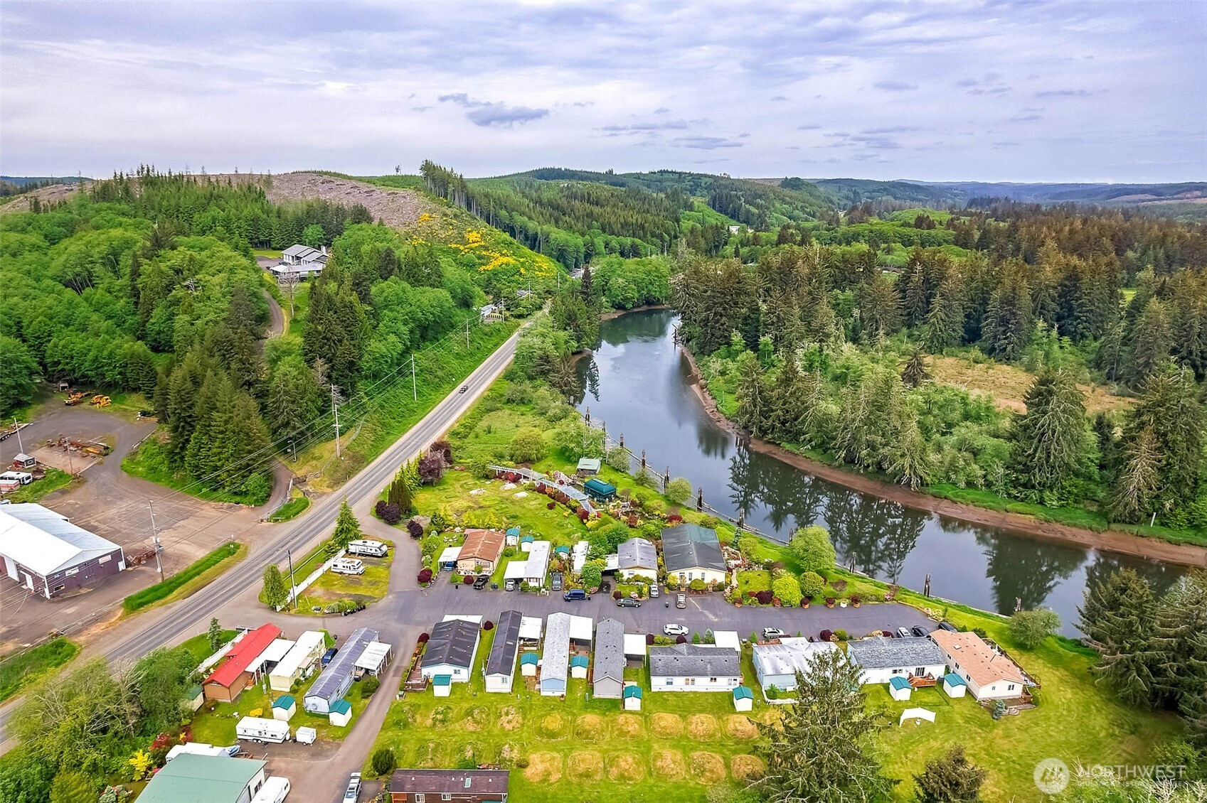 168 US HWY 101, Hoquiam, WA 98550