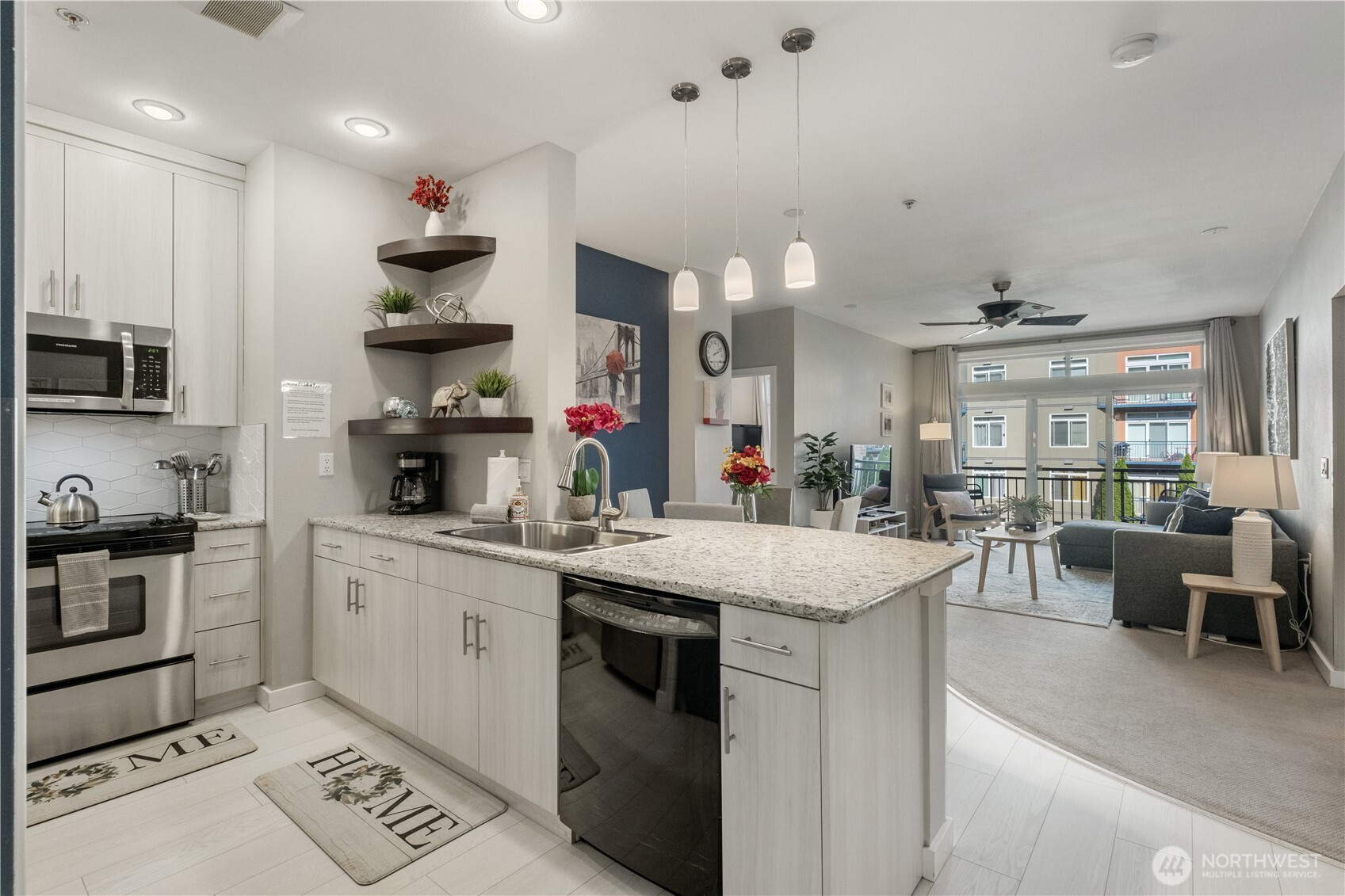2414 1st Avenue, Seattle, WA 98121