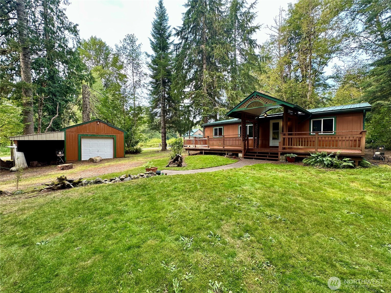 55509 310th Avenue Court E, Ashford, WA 98304