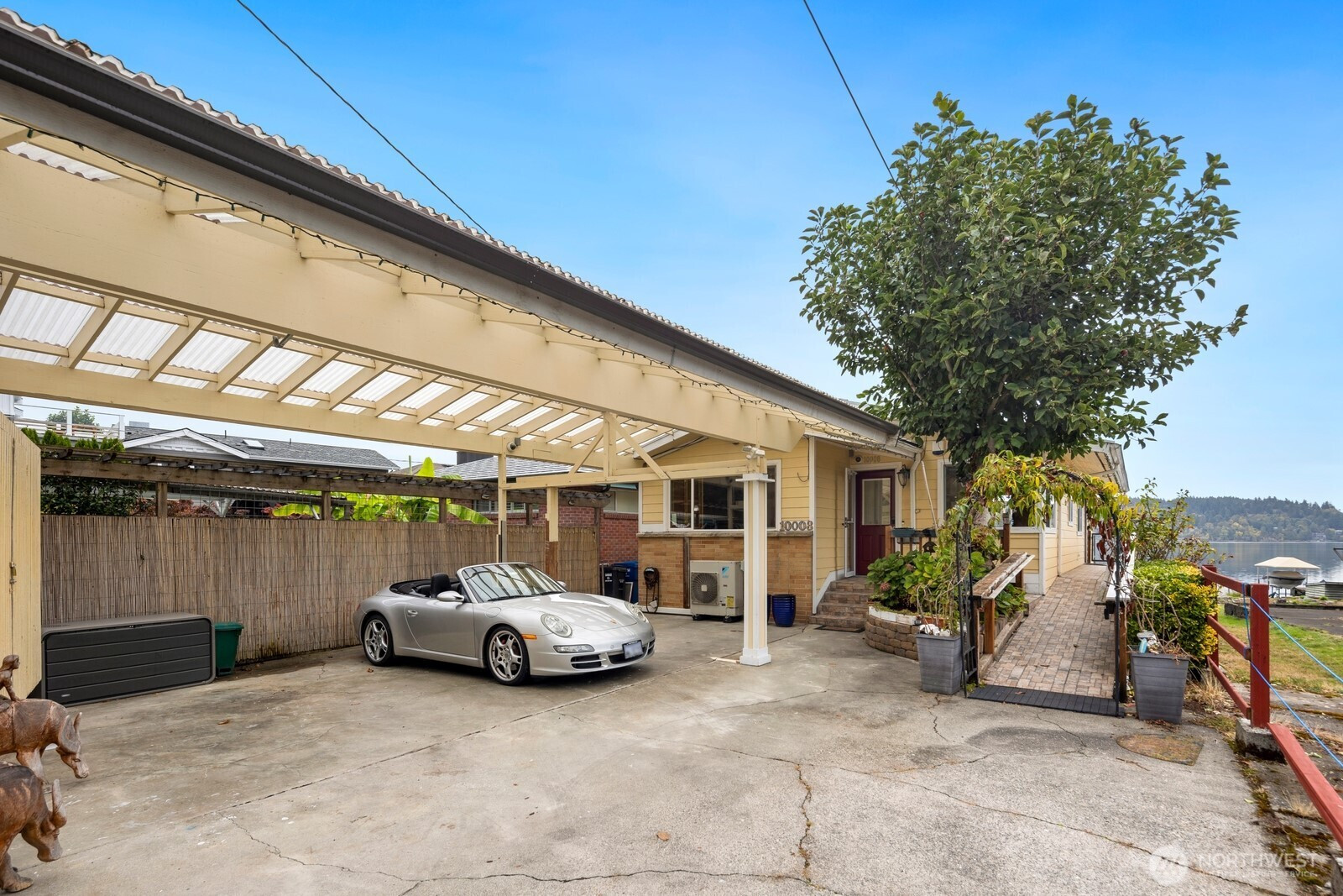 10008 Rainier Avenue S, Seattle, WA 98178